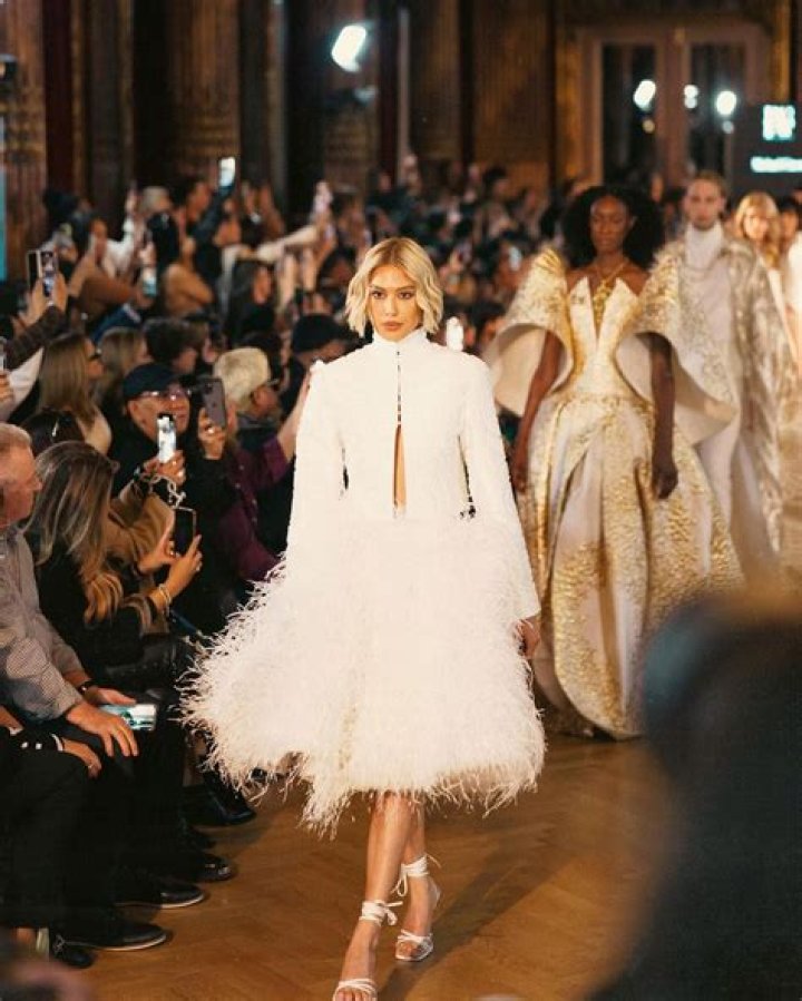 ‘Zoolander 2’ PICS From Paris Fashion Week — Owen Wilson & Ben Stiller Invade Runway